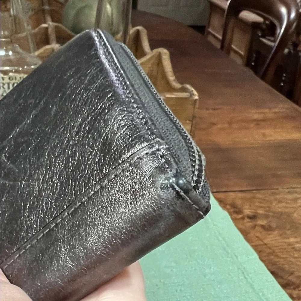 Longchamp Happy 3/4 Zip Wallet Spellout